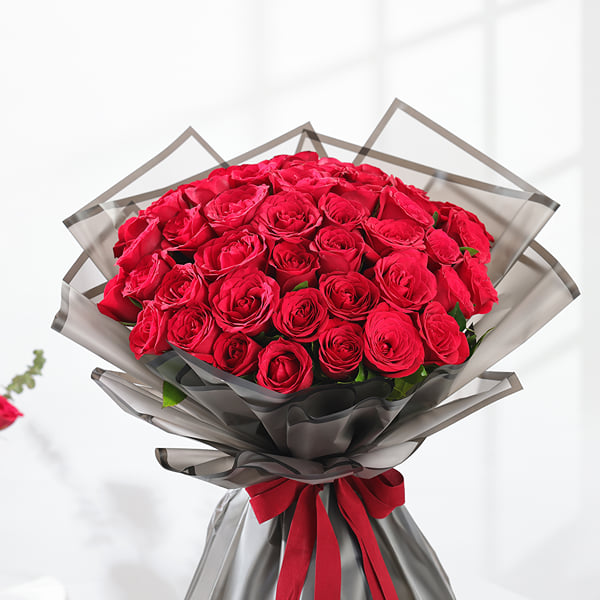 50 Gorgeous Red Roses Bouquet - Image 2